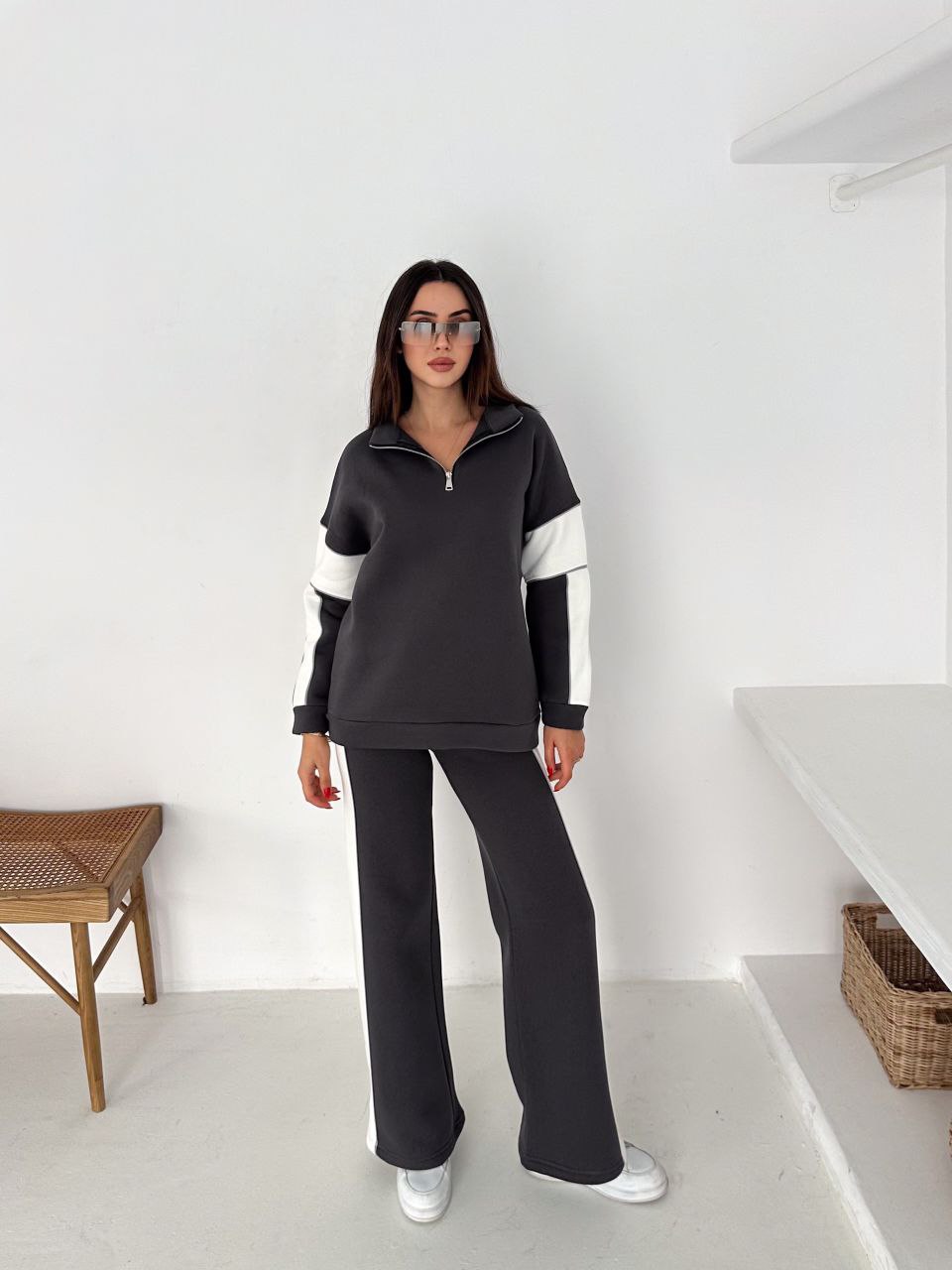 GARNİLİ ÜÇ İPLİK ŞARDONLU TAKIM